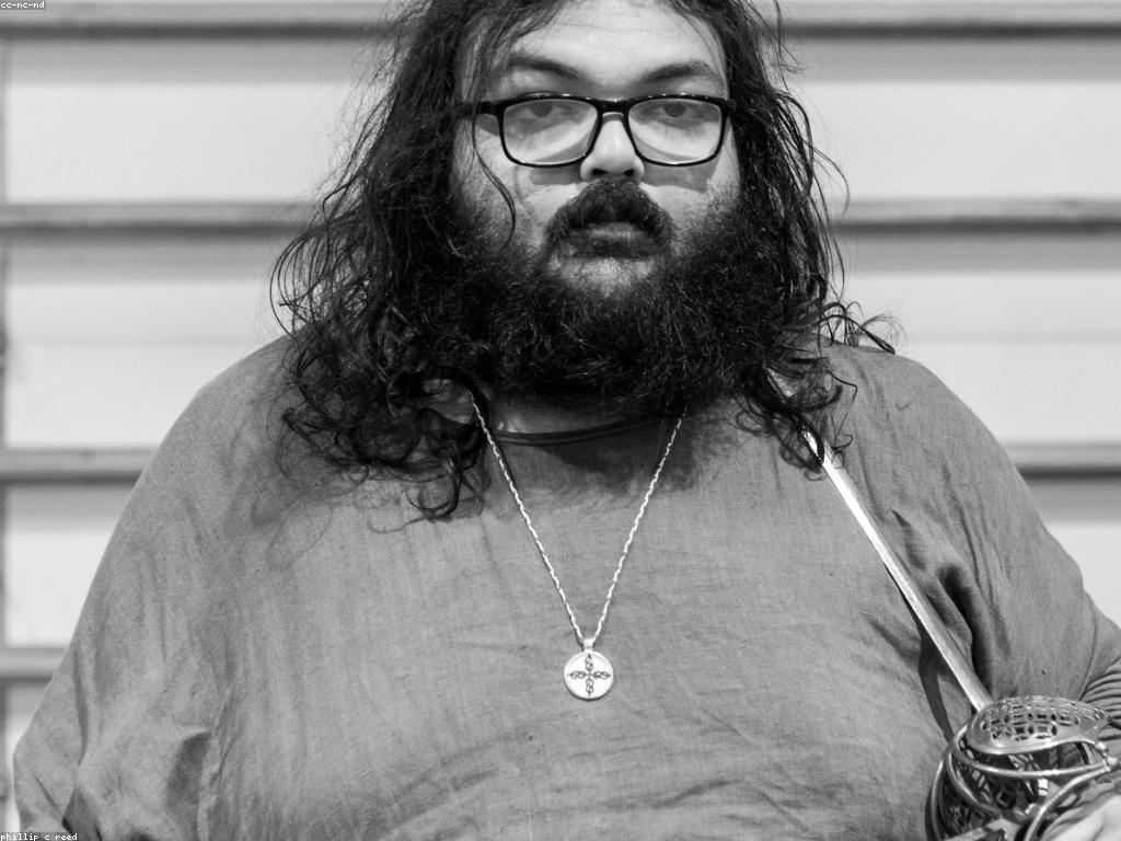 ផលប៉ះពាល់នៃព័ត៌មានហ្គេមលើសង្គម